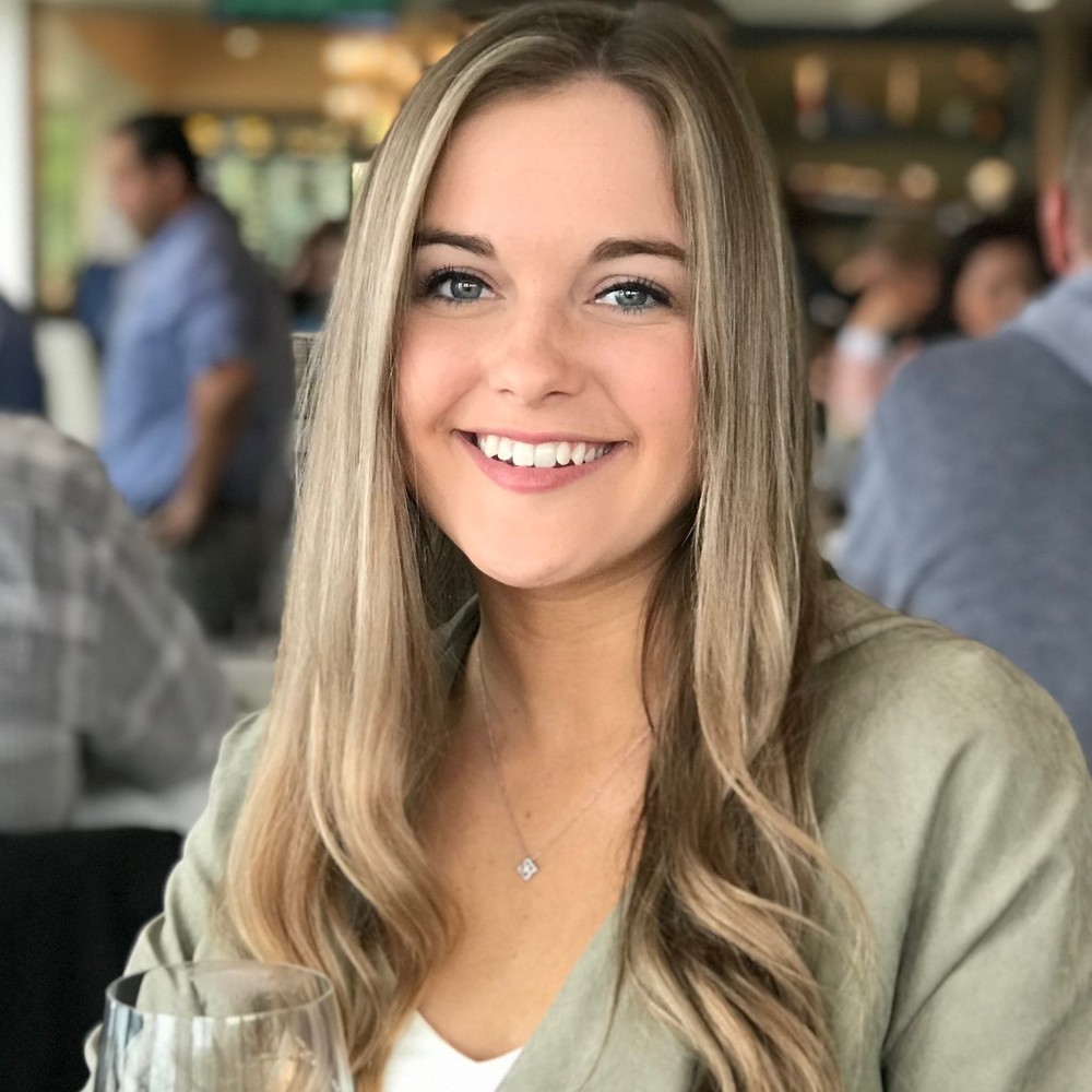 Meet your Posher, Caitlyn